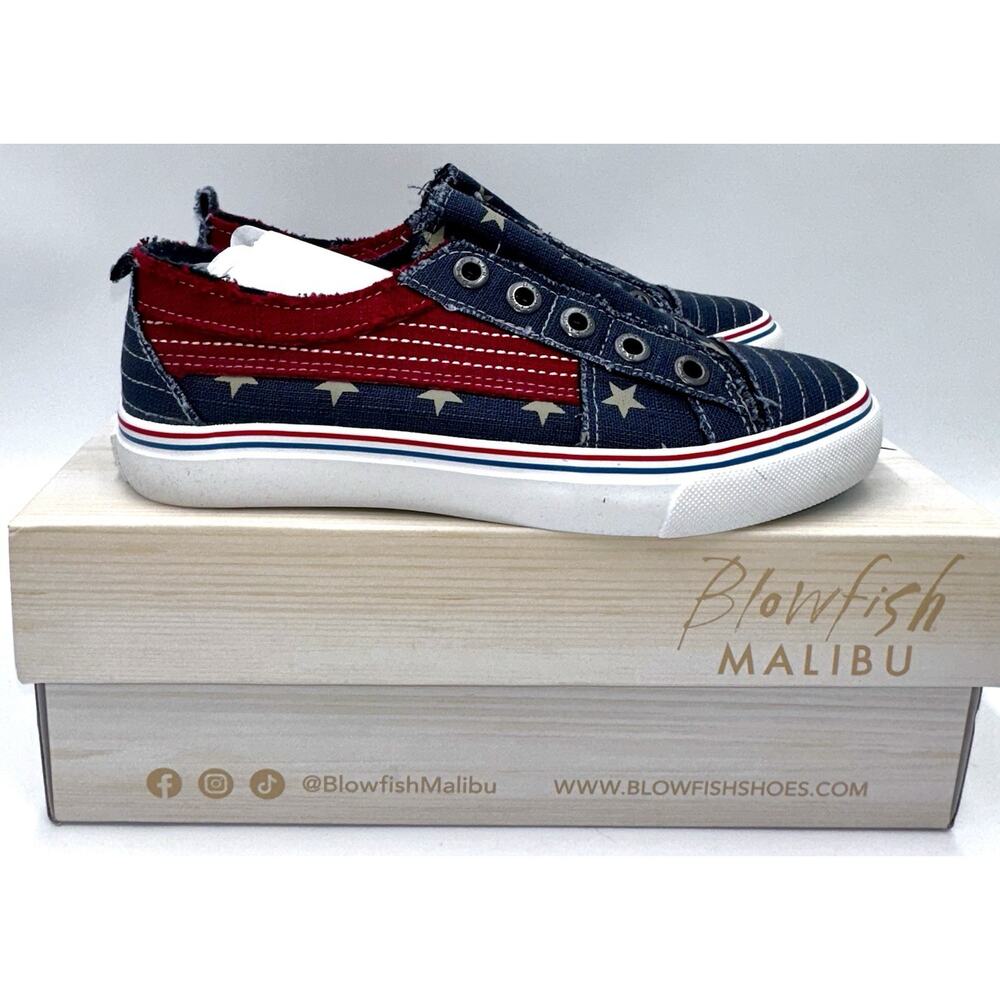 Blowfish Malibu Play Sneaker Women’s Size 7 M Red White Navy Star Cozumel NEW